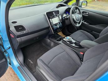 Nissan Leaf 24kWh Acenta+ Hatchback 5dr Electric Auto (107 bhp)