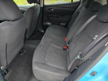 Nissan Leaf 24kWh Acenta+ Hatchback 5dr Electric Auto (107 bhp)