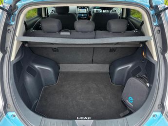 Nissan Leaf 24kWh Acenta+ Hatchback 5dr Electric Auto (107 bhp)