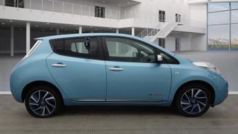 Nissan Leaf 24kWh Acenta+ Hatchback 5dr Electric Auto (107 bhp)