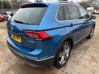 Volkswagen Tiguan 2.0 TDI BlueMotion Tech SEL DSG Euro 6 (s/s) 5dr