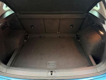 Volkswagen Tiguan 2.0 TDI BlueMotion Tech SEL DSG Euro 6 (s/s) 5dr