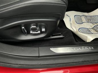 Jaguar I-Pace R-DYNAMIC HSE BLACK