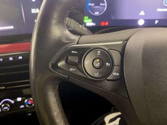 Vauxhall Mokka Electric 50kWh SRi Premium SUV 5dr Electric Auto (136 ps)