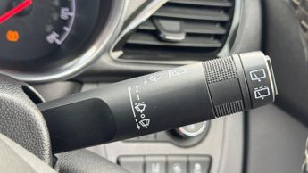 Vauxhall Viva 1.0i SL Euro 6 5dr