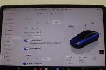 Tesla Model 3 Standard Range Plus Auto RWD 4dr