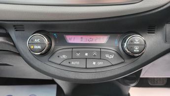Toyota Yaris 1.33 Dual VVT-i T Spirit Multidrive S Euro 5 5dr