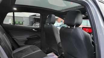 Volkswagen ID.5 Pro Performance 77kWh Style Auto 5dr