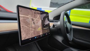 Tesla Model 3 Auto RWD 4dr