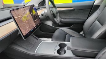 Tesla Model 3 Auto RWD 4dr