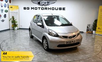 Toyota AYGO 1.0 VVT-i Platinum Hatchback 5dr Petrol Manual Euro 4 (67 bhp) M
