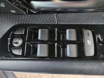 Land Rover Range Rover Evoque 2.2 SD4 Dynamic Auto 4WD Euro 5 5dr