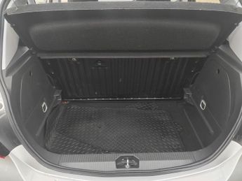 Vauxhall Corsa 1.4i ecoTEC Design Hatchback 5dr Petrol Auto Euro 6 (90 ps)