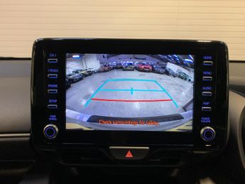 Toyota Yaris 1.5 VVT-h Design E-CVT Euro 6 (s/s) 5dr