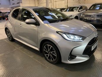 Toyota Yaris 1.5 VVT-h Design E-CVT Euro 6 (s/s) 5dr