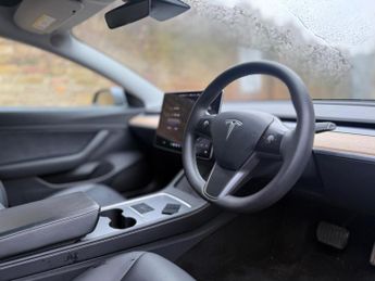 Tesla Model 3 (Dual Motor) Long Range Auto 4WDE 4dr