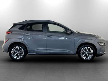 Hyundai KONA 64kWh Premium SUV 5dr Electric Auto (10.5kW Charger) (204 ps)