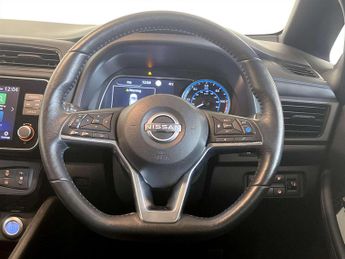 Nissan Leaf 39kWh Tekna Hatchback 5dr Electric Auto (150 ps)
