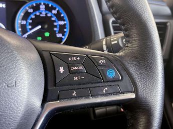 Nissan Leaf 39kWh Tekna Hatchback 5dr Electric Auto (150 ps)