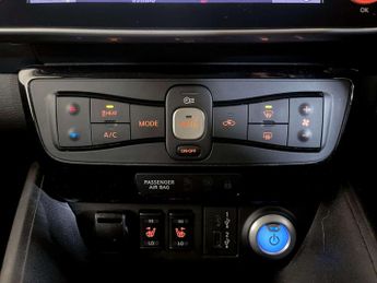 Nissan Leaf 39kWh Tekna Hatchback 5dr Electric Auto (150 ps)