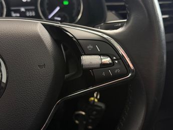 Skoda Kamiq 1.0 TSI SE DSG Euro 6 (s/s) 5dr