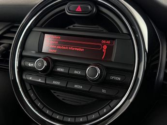 MINI Hatch 1.5 Cooper Auto Euro 6 (s/s) 3dr