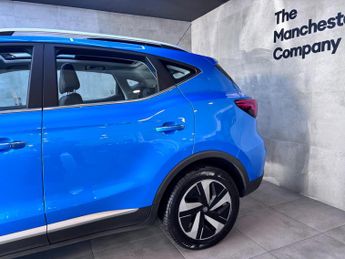 MG MG ZS 72.6kWh Trophy Connect Long Range Auto 5dr