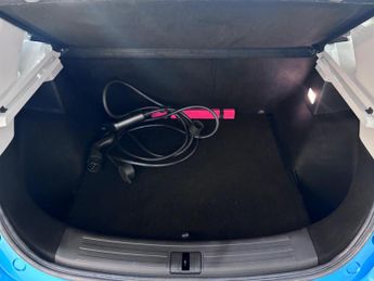 MG MG ZS 72.6kWh Trophy Connect Long Range Auto 5dr