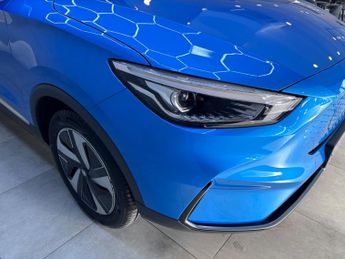 MG MG ZS 72.6kWh Trophy Connect Long Range Auto 5dr