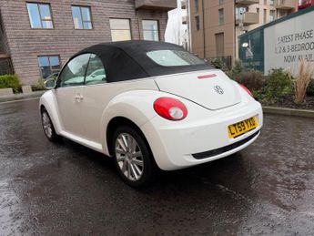 Volkswagen Beetle 2.0 S Cabriolet Auto Euro 4 2dr