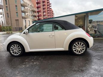 Volkswagen Beetle 2.0 S Cabriolet Auto Euro 4 2dr
