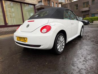 Volkswagen Beetle 2.0 S Cabriolet Auto Euro 4 2dr