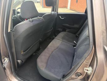 Honda Jazz 1.4 i-VTEC ES Hatchback 5dr Petrol CVT Euro 5 (99 ps)