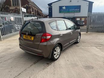 Honda Jazz 1.4 i-VTEC ES Hatchback 5dr Petrol CVT Euro 5 (99 ps)