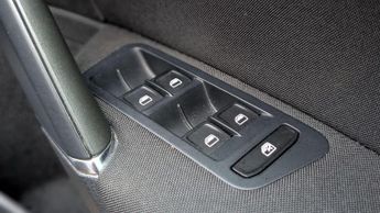 Volkswagen Golf 1.2 TSI BlueMotion Tech S Hatchback 5dr Petrol DSG Euro 5 (s/s) 