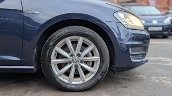 Volkswagen Golf 1.2 TSI BlueMotion Tech S Hatchback 5dr Petrol DSG Euro 5 (s/s) 