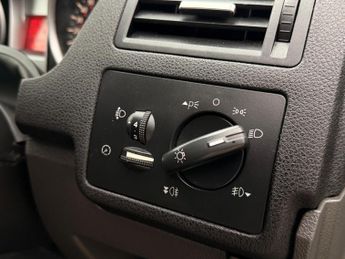 Ford C-Max 1.8 16v Zetec 5dr