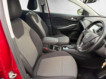 Vauxhall Grandland X 1.2 Turbo SE Auto Euro 6 (s/s) 5dr