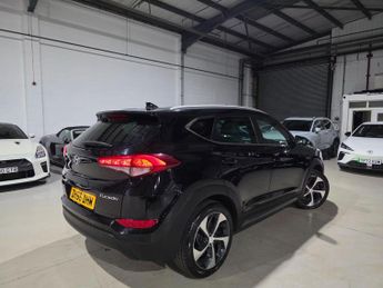Hyundai TUCSON 1.7 CRDi Blue Drive Premium DCT Euro 6 (s/s) 5dr