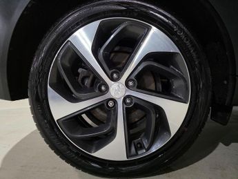 Hyundai TUCSON 1.7 CRDi Blue Drive Premium DCT Euro 6 (s/s) 5dr