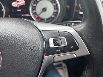 Volkswagen Touareg 3.0 TDI V6 R-Line SUV 5dr Diesel Tiptronic 4Motion Euro 6 (s/s) 