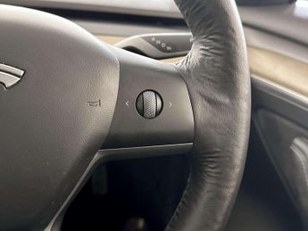Tesla Model 3 Saloon 4dr Electric Auto RWD (241 bhp)