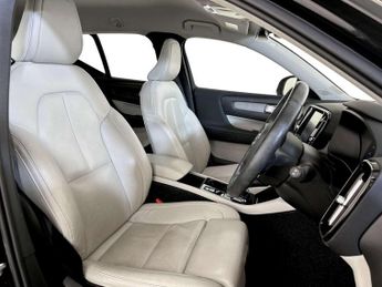 Volvo XC40 1.5h T5 Twin Engine Recharge 10.7kWh Inscription Pro SUV 5dr Pet