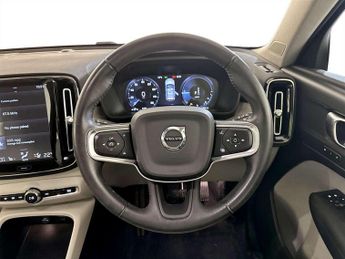 Volvo XC40 1.5h T5 Twin Engine Recharge 10.7kWh Inscription Pro SUV 5dr Pet