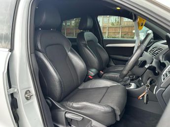 Audi Q3 2.0 TFSI S line SUV 5dr Petrol S Tronic quattro Euro 5 (s/s) (21