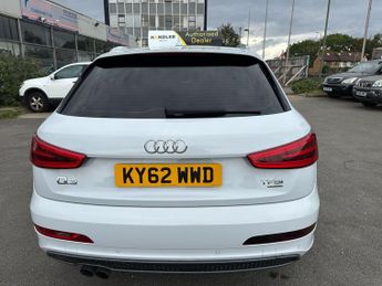 Audi Q3 2.0 TFSI S line SUV 5dr Petrol S Tronic quattro Euro 5 (s/s) (21
