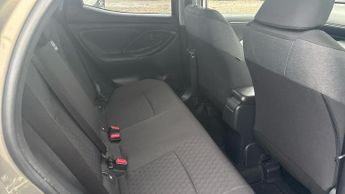 Toyota Yaris 1.5 VVT-h Design E-CVT Euro 6 (s/s) 5dr