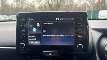Toyota Yaris 1.5 VVT-h Design E-CVT Euro 6 (s/s) 5dr