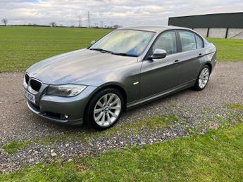 BMW 320 2.0 320i SE Business Edition Saloon 4dr Petrol Steptronic Euro 5