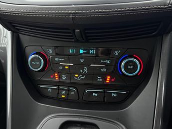 Ford Kuga 2.0 TDCi Vignale Powershift AWD Euro 6 (s/s) 5dr